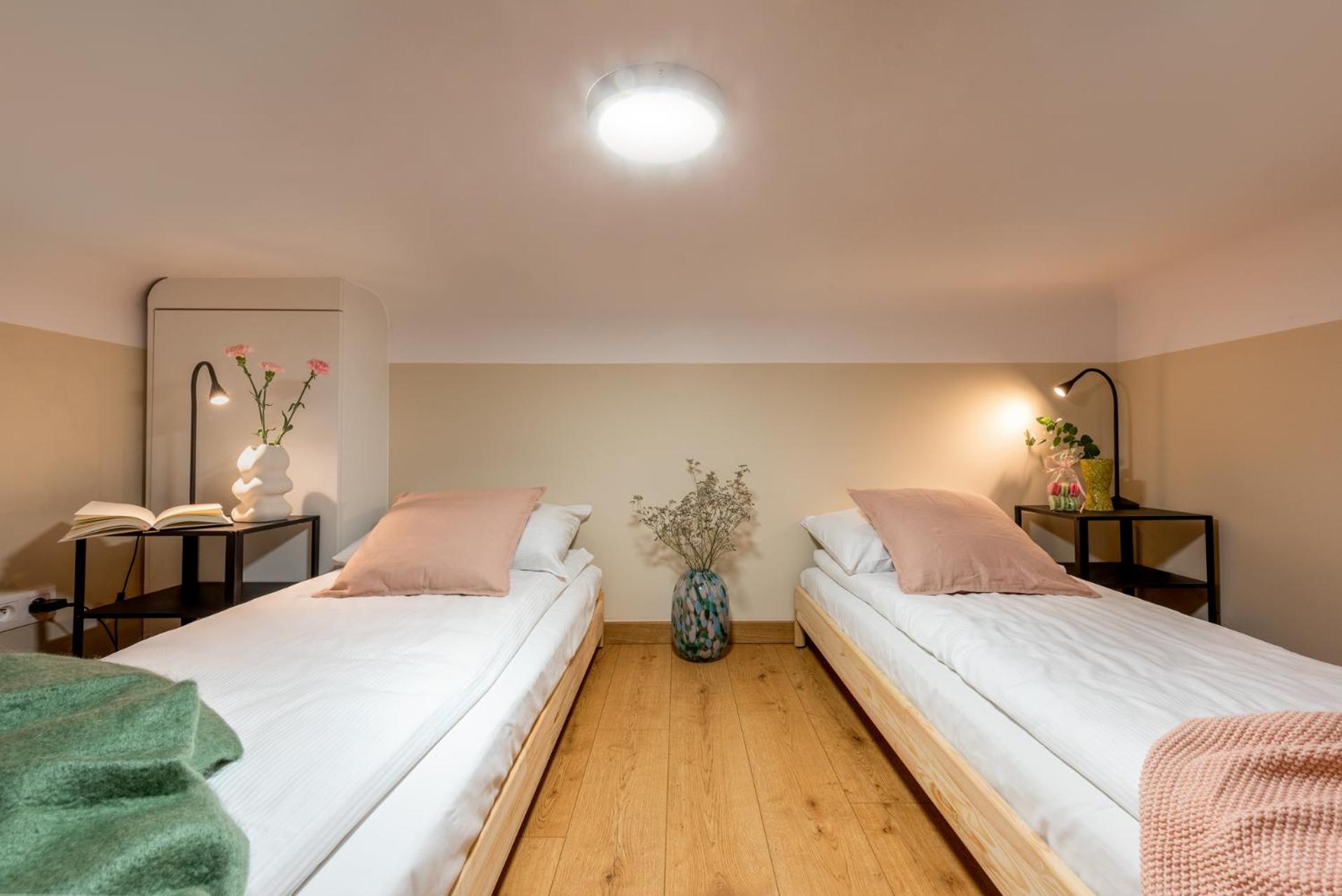 Pastell Apartments Краков Экстерьер фото